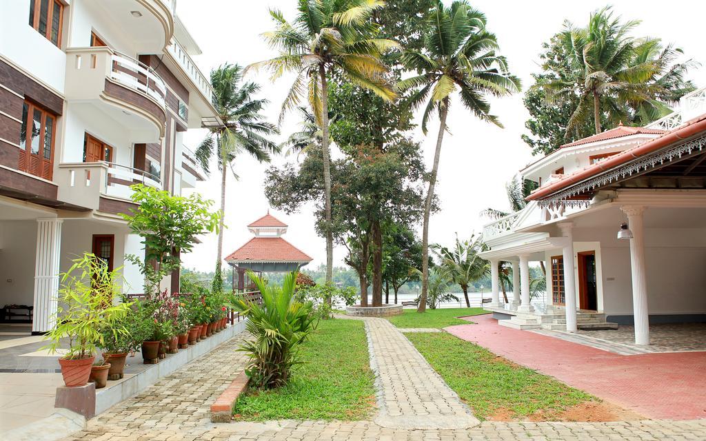 The Health Village Alwaye Exteriér fotografie